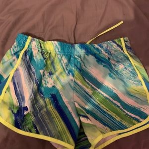 althletic shorts